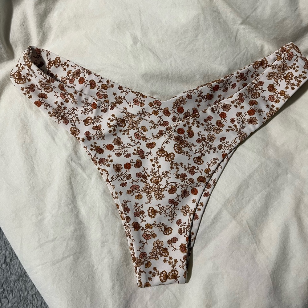 Kulani Kini Bikini bottom